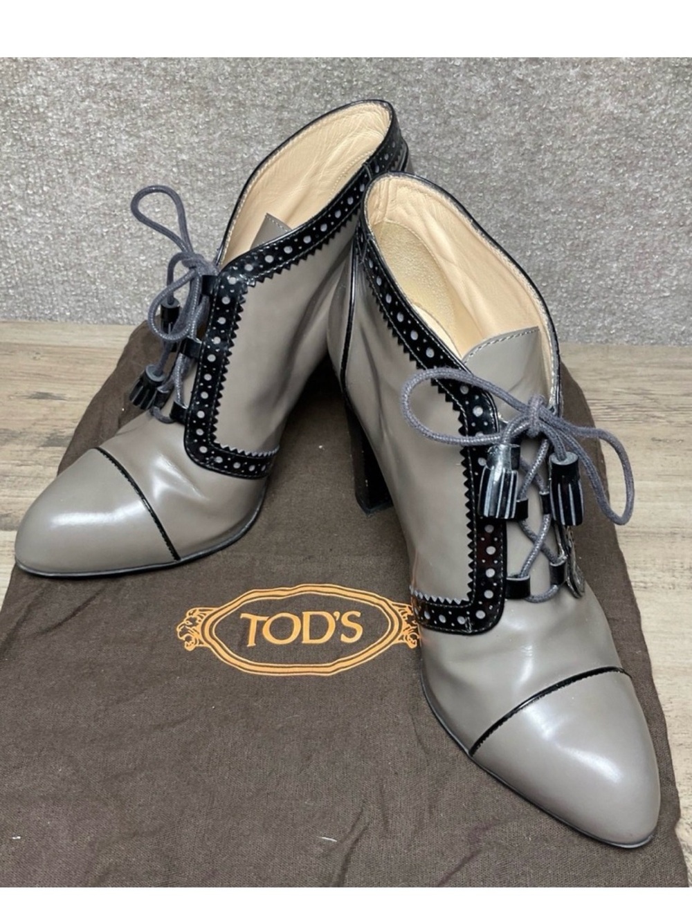 Tod's Gray Leather Lace-Up Heeled Ankle Booties Size 38 EU / US 7.5-8